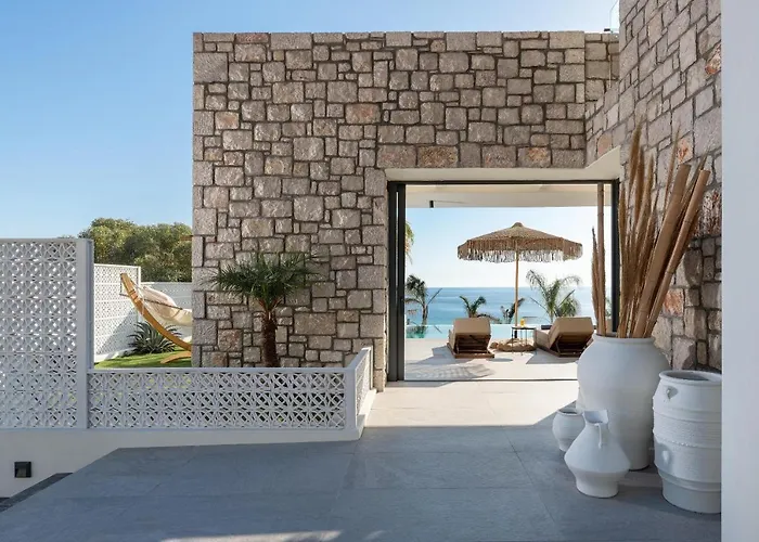 Lido Blue فيلة